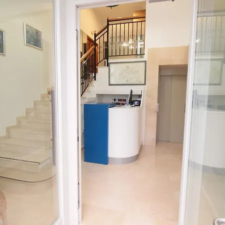 Pensimar Guest house El Altet