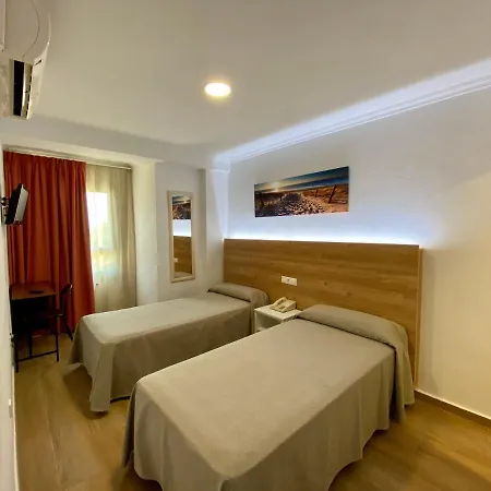 オスタル ペンシマール 2* エル・アルテット