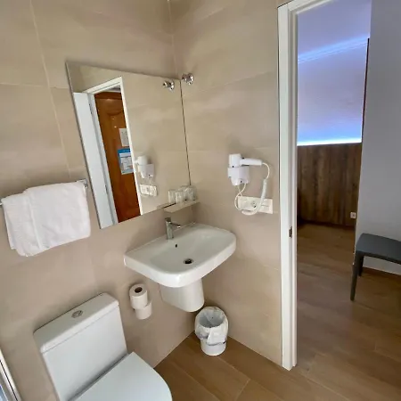 Pensimar Guest house El Altet