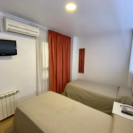 Guest house Pensimar 2*